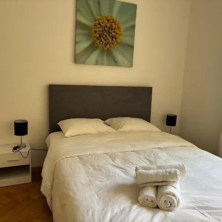 2 Bedroom In The Center Of Apartamento *