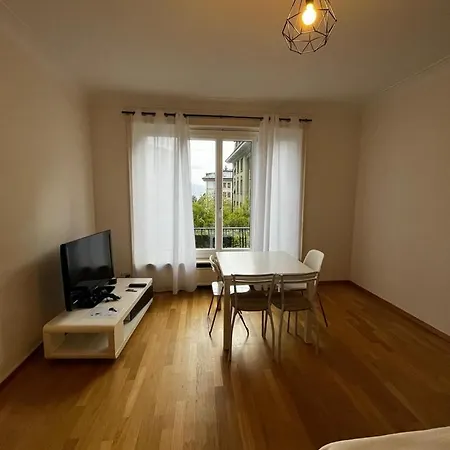 2 Bedroom In The Center Of Apartamento Lausana