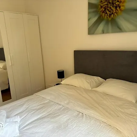 2 Bedroom In The Center Of * Lausana